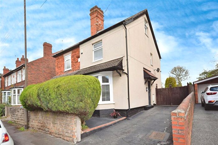 3 Bedroom Semi-Detached House For Sale In Cressy Road, Alfreton, Derbyshire, DE55