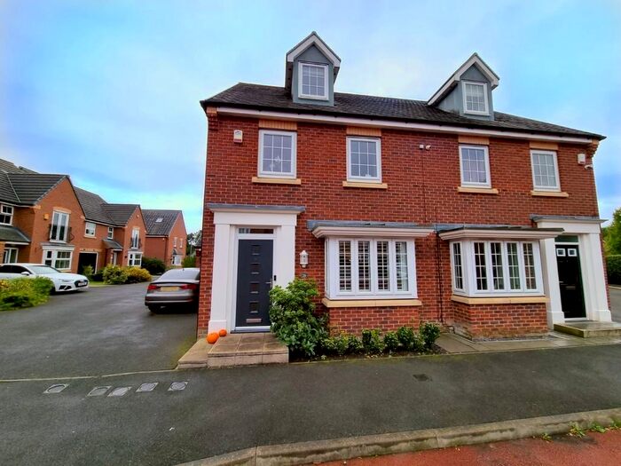 3 Bedroom Town House To Rent In Chicago Place, Chapelford, Warrington, WA5