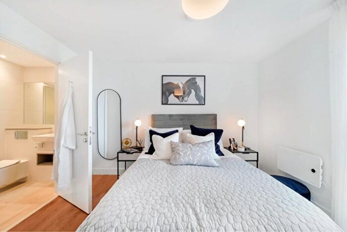2 Bedroom Apartment To Rent In One Maidenhead, A Garden Boulevard, SL6