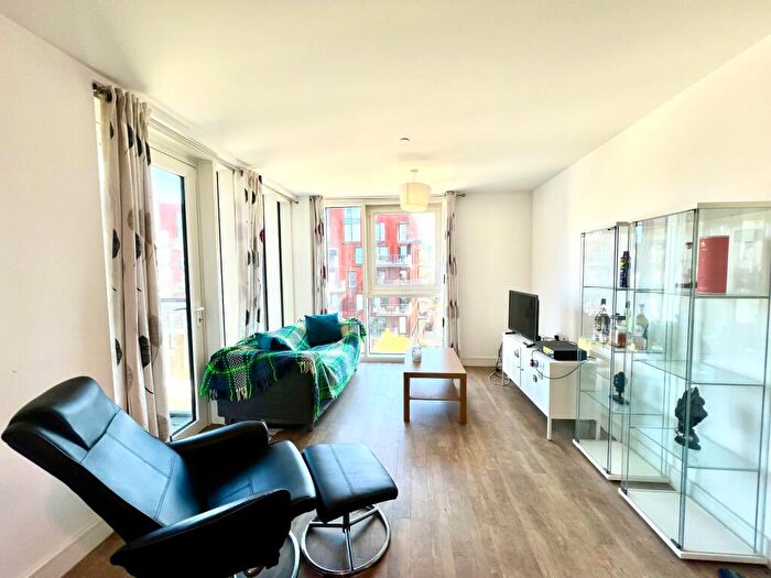 2 Bedroom Apartment To Rent In Oslo Tower, Surrey Quays, SE8
