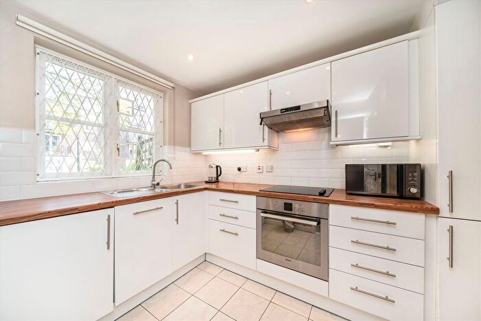 Studio To Rent In Brompton Park Crescent, Fulham, London, SW6