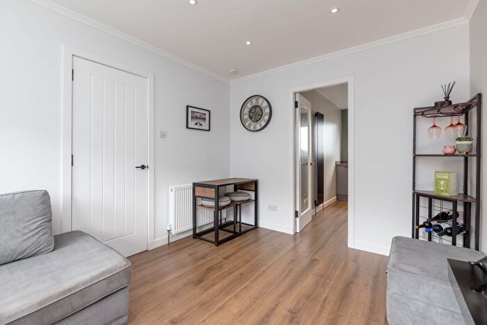 1 Bedroom Flat For Sale In / Hutchison Road, Edinburgh, EH14