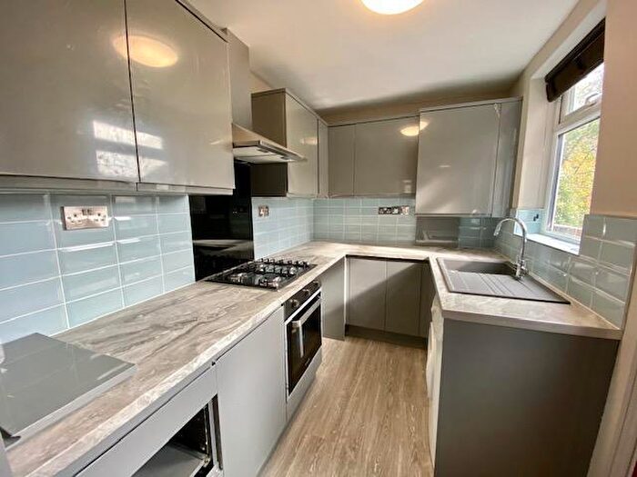 3 Bedroom House To Rent In South View Road, Sheffield, S7