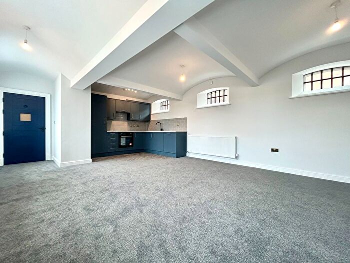 2 Bedroom Flat For Sale In Vicar Street, Sedgley, Dudley, DY3