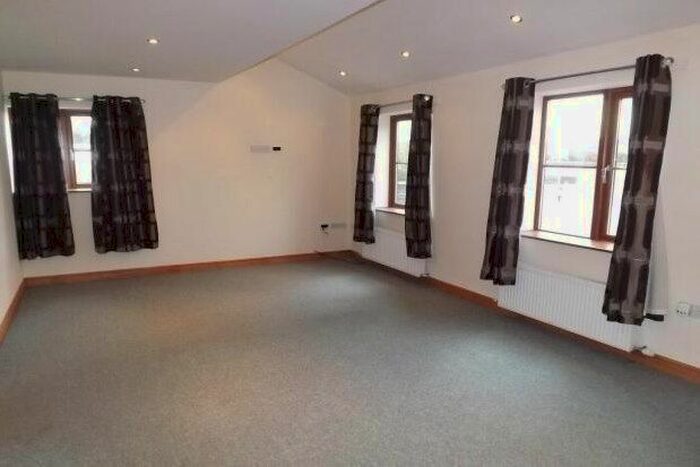 2 Bedroom Property To Rent In Hall Villa Lane, Doncaster, DN5