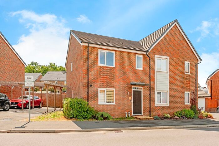 3 Bedroom Semi-Detached House For Sale In Payne Way, Copthorne, Crawley, RH10