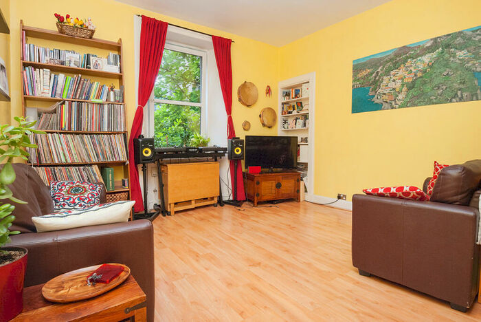 1 Bedroom Flat To Rent In West Park Place Edinburgh United Kingdom, EH11