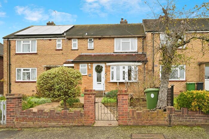 3 Bedroom Terraced House For Sale In Winterscroft Road, Hoddesdon, EN11