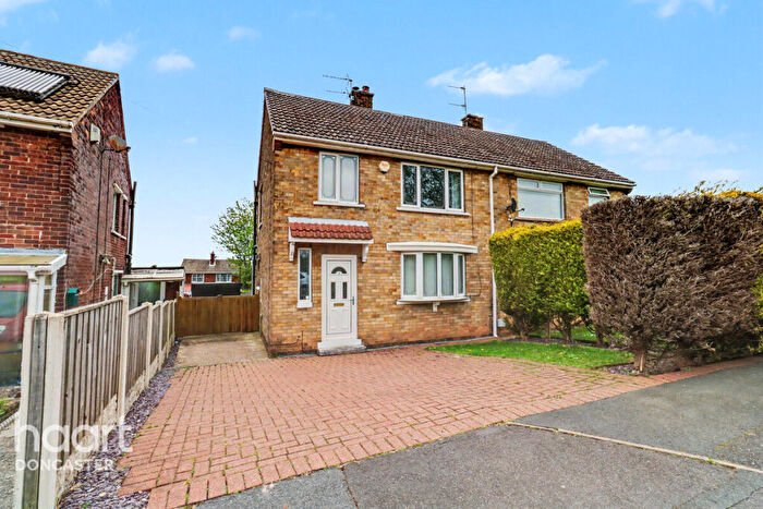 3 Bedroom Semi Detached House For Sale In Thomas Street, Edlington, Doncaster, DN12