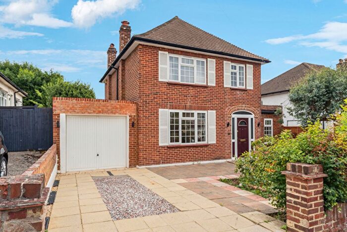 3 Bedroom Detached House For Sale In Cranbourne Road, Northwood, HA6