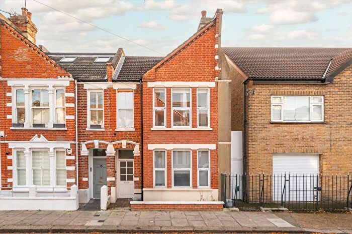 2 Bedroom Flat For Sale In Tynemouth Street, Fulham, SW6