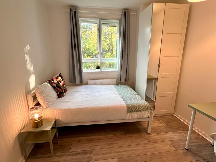 3 Bedroom Flat To Rent In Dorman Way, Finchley Road, Lbs, Swiss Cottage, St Johns Wood, Camden, Primrose Hill, South Hampstead, London, NW8