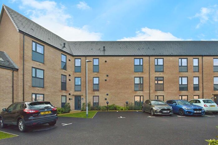 2 Bedroom Flat For Sale In Shetland Drive, Whitehouse, Milton Keynes, Buckinghamshire, MK8