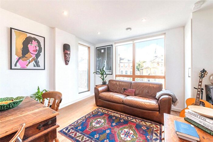 1 Bedroom Flat To Rent In Green Lanes, Stoke Newington, N16