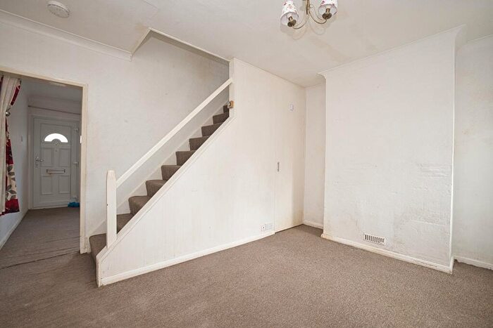 2 Bedroom End Of Terrace House For Sale In Northdown Road, Broadstairs, Kent, CT10