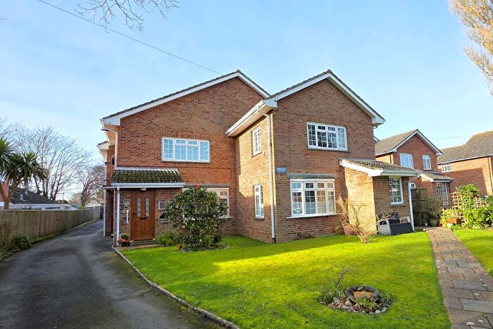 2 Bedroom Apartment For Sale In Foreland Road, Bembridge, Isle Of Wight, PO35