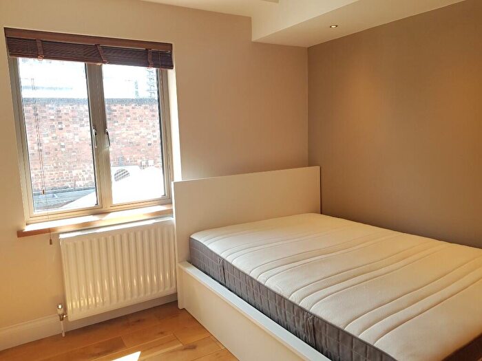 2 Bedroom Flat To Rent In Chalk Farm Road, London, NW1