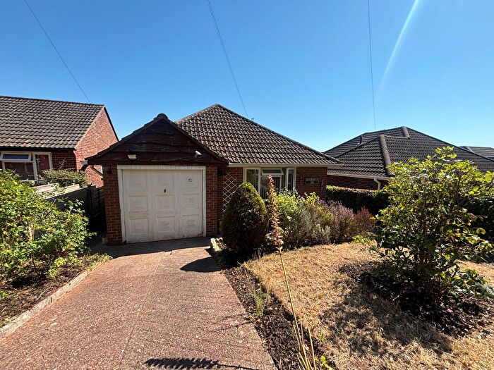 2 Bedroom Bungalow To Rent In Barley Lane, Exeter, EX4