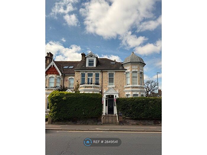 1 Bedroom Flat To Rent In Station Road, Brighton, BN41