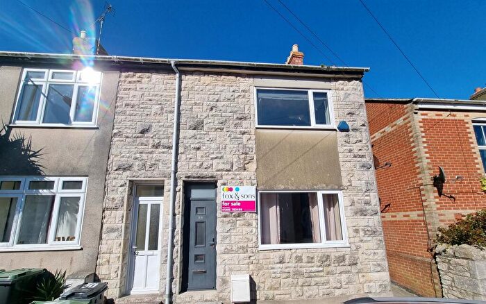 2 Bedroom End Of Terrace House For Sale In Grosvenor Road, Portland, DT5