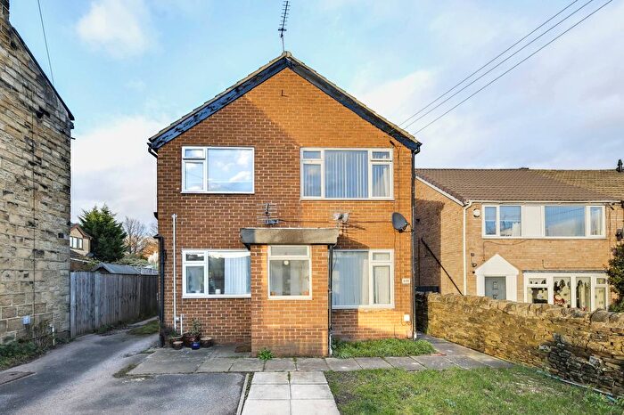 2 Bedroom Flat For Sale In Valley Road, Pudsey, West Yorkshire, LS28