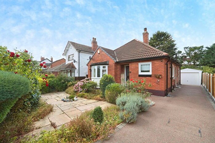 2 Bedroom Detached Bungalow For Sale In Fearnville View, Leeds, LS8