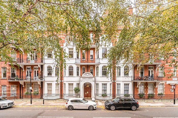 4 Bedroom Flat For Sale In Ashley Gardens, Westminster, SW1P