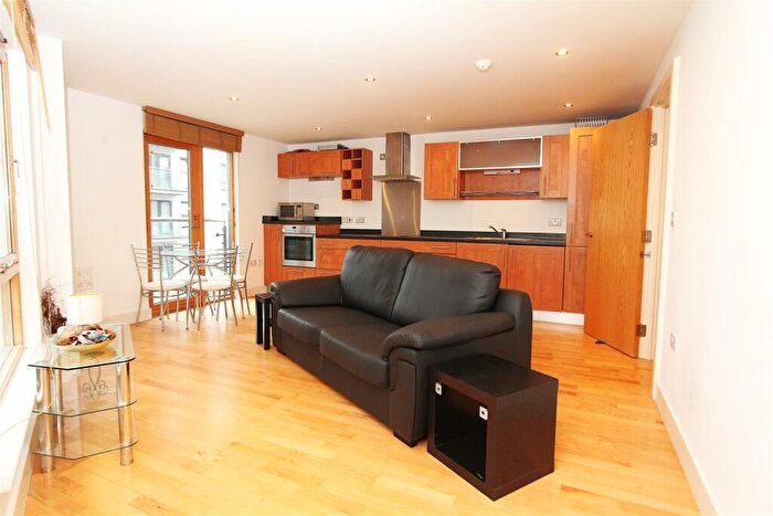 1 Bedroom Flat To Rent In McClure House, Leeds Dock, LS10