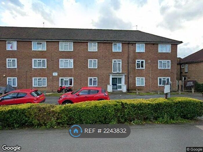 2 Bedroom Flat To Rent In Pinner Road, Northwood Hills, HA6