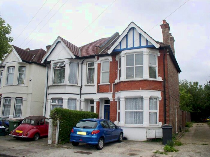 1 Bedroom Flat To Rent In Central Road, Wembley, Middlesex, HA0