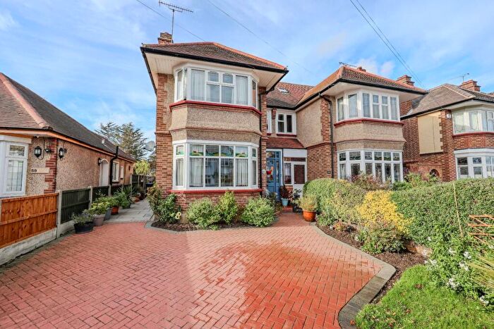 3 Bedroom Semi Detached House For Sale In Eastbourne Grove, Westcliff-On-Sea, SS0