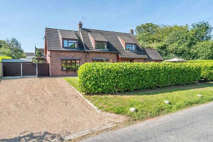 4 Bedroom Detached House For Sale In Thorpe Road, Haddiscoe, NR14