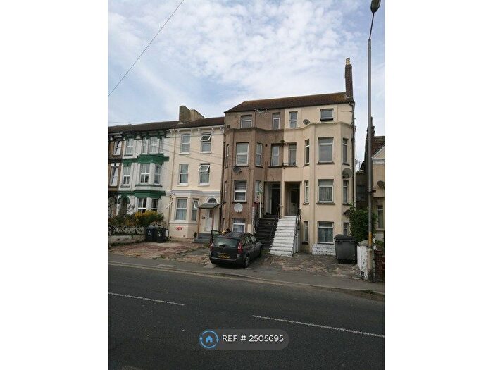 1 Bedroom Flat To Rent In Folkestone Road, Dover, CT17