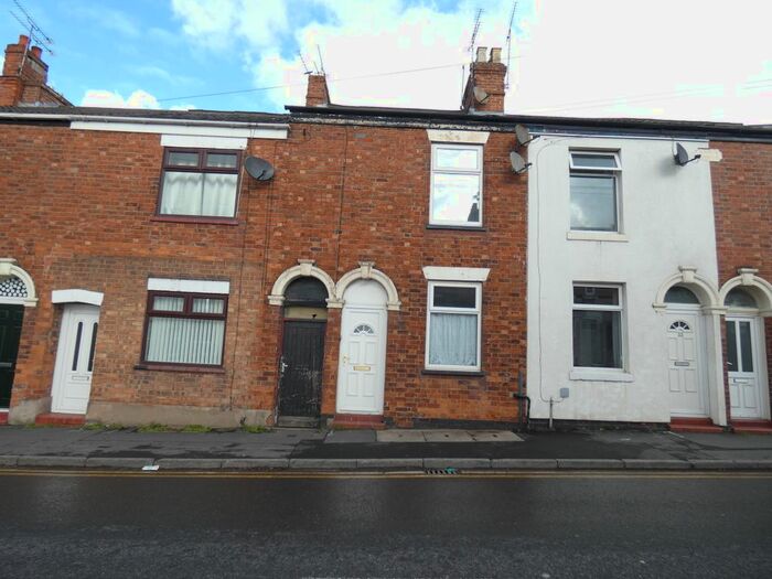 2 Bedroom Property To Rent In Wistaston Road, Crewe, CW2