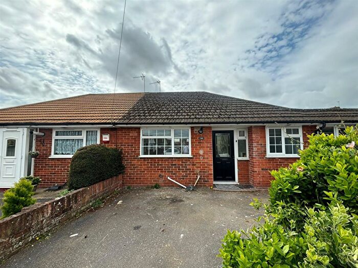 3 Bedroom Semi-Detached Bungalow To Rent In Cambridge Close, Harmondsworth, West Drayton, UB7