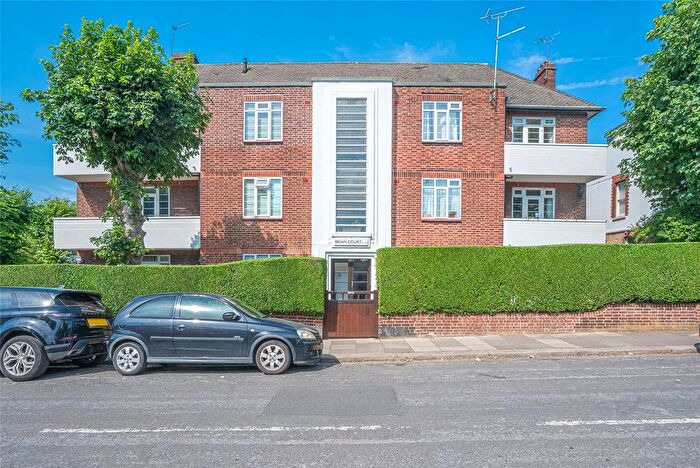 1 Bedroom Flat For Sale In Wetherill Road, London, N10