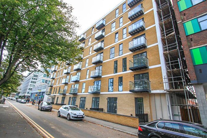 1 Bedroom Flat To Rent In Victoria Avenue, Southend-On-Sea, SS2