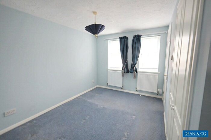 3 Bedroom Terraced House For Sale In Wayfield Avenue, Hove, East Sussex, BN3