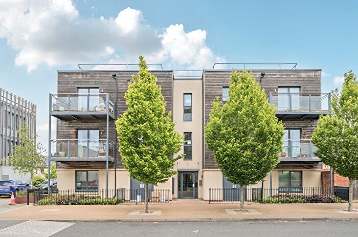 2 Bedroom Flat For Sale In Charlotte Avenue, Bicester, OX27