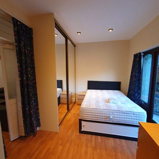 1 Bedroom Flat To Rent In London, NW10