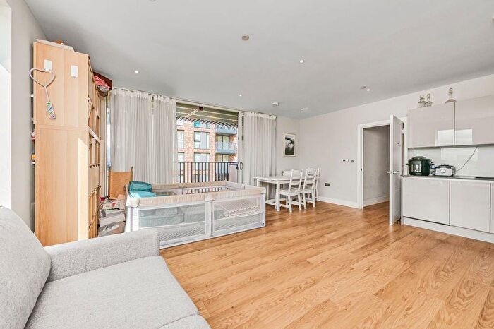2 Bedroom Flat For Sale In Lister House, Plough Lane, Earlsfield, London, SW17
