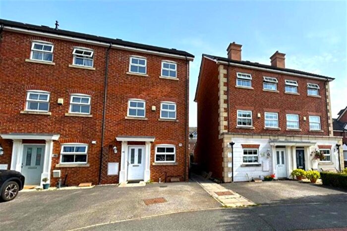 4 Bedroom Town House To Rent In Drillfield Road, Northwich, CW9