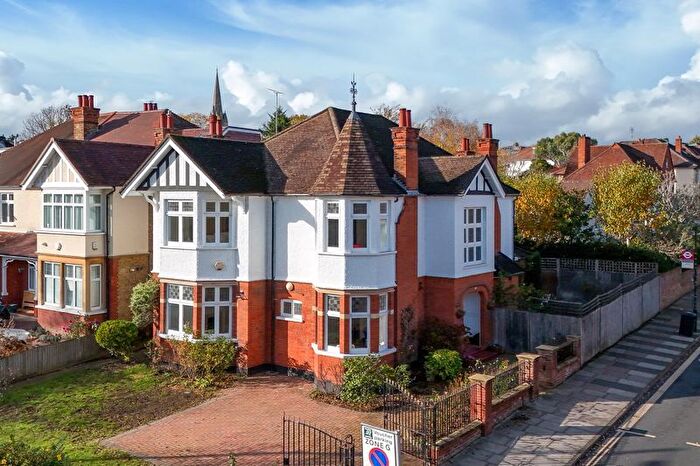 5 Bedroom Detached House For Sale In Queens Road, Richmond, TW10
