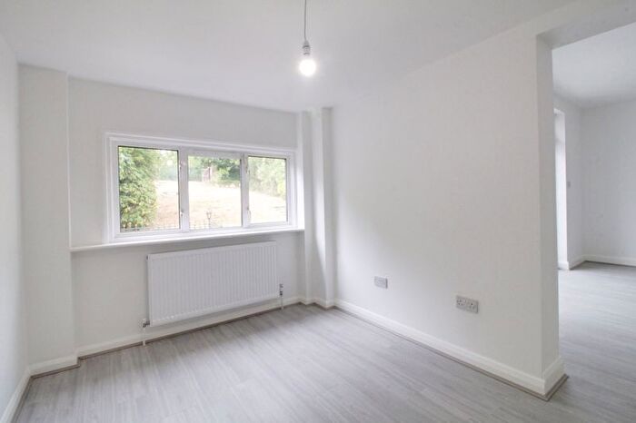 2 Bedroom Detached House To Rent In The Meadway, Cuffley, EN6