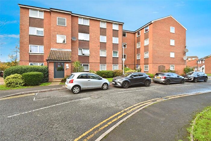 2 Bedroom Apartment For Sale In Gurney Close, Barking, IG11