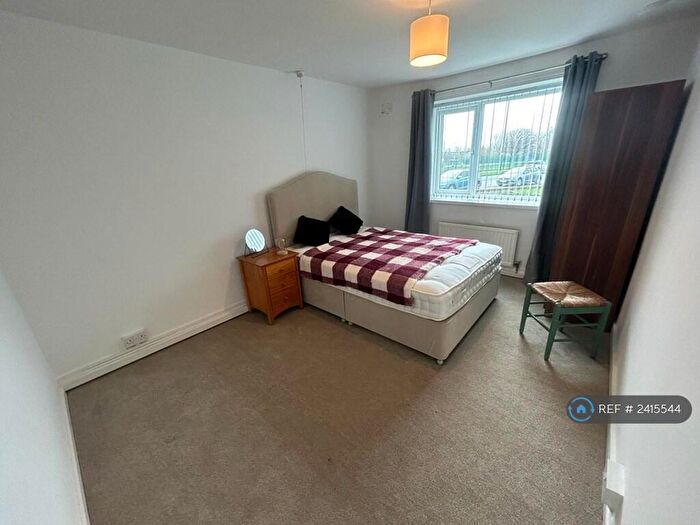 2 Bedroom Flat To Rent In Craster Square, Newcastle Upon Tyne, NE3