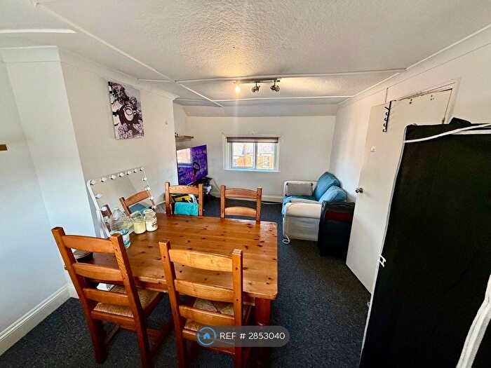 1 Bedroom Flat To Rent In Mount Pleasant, Reading, RG1