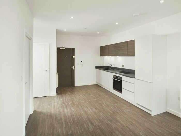 1 Bedroom Flat To Rent In Century Court, Bracknell, RG12