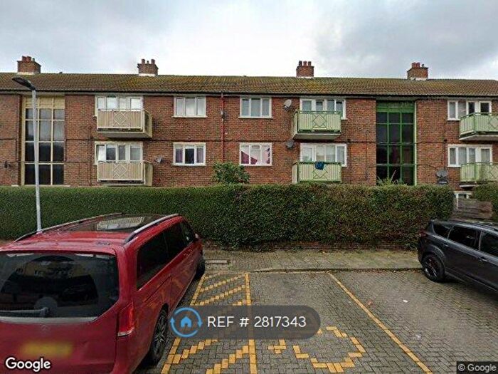 2 Bedroom Flat To Rent In Canning Town, London, E16