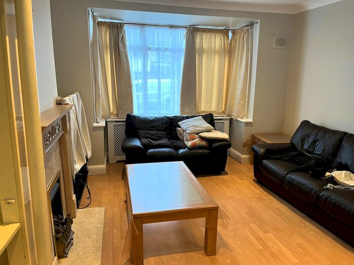 3 Bedroom Terraced House To Rent In Mornington Road, Greenford, UB6